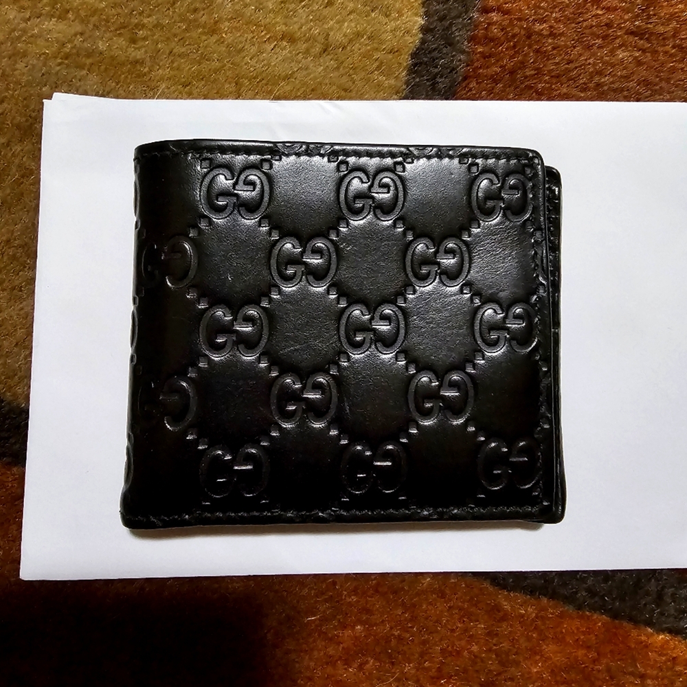 Used Gucci Wallet
